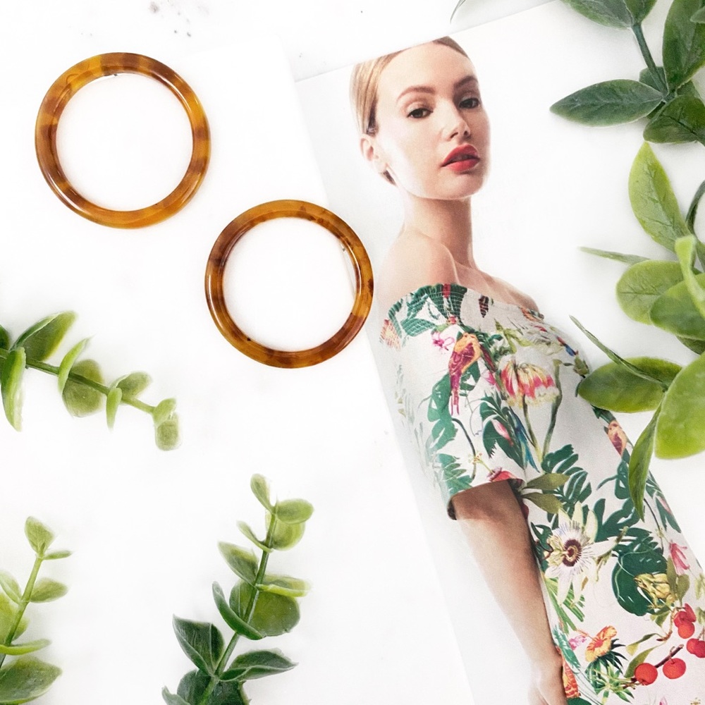 🆑 "Kiernan" Earrings || Amber Statement Hoop